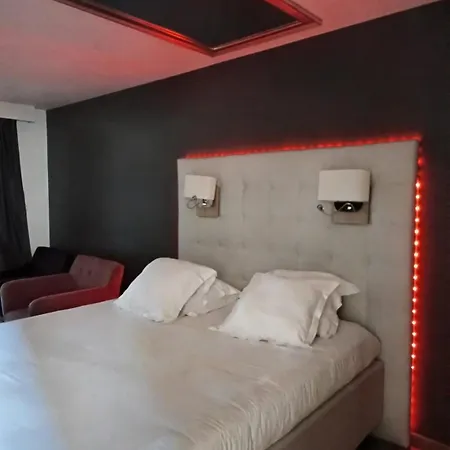 Le Jardin D'Eden An Exclusive Naturist Couples Retreat 1 Agde