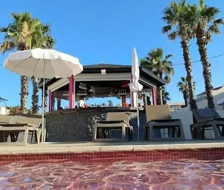 Le Jardin D'Eden An Exclusive Naturist Couples Retreat 1 Lägenhet Agde