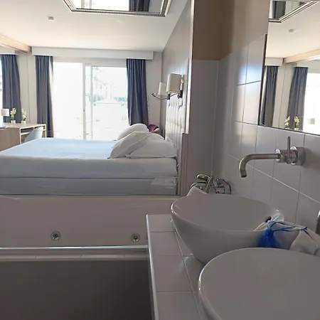 דירה Le Jardin D'Eden An Exclusive Naturist Couples Retreat 1 *